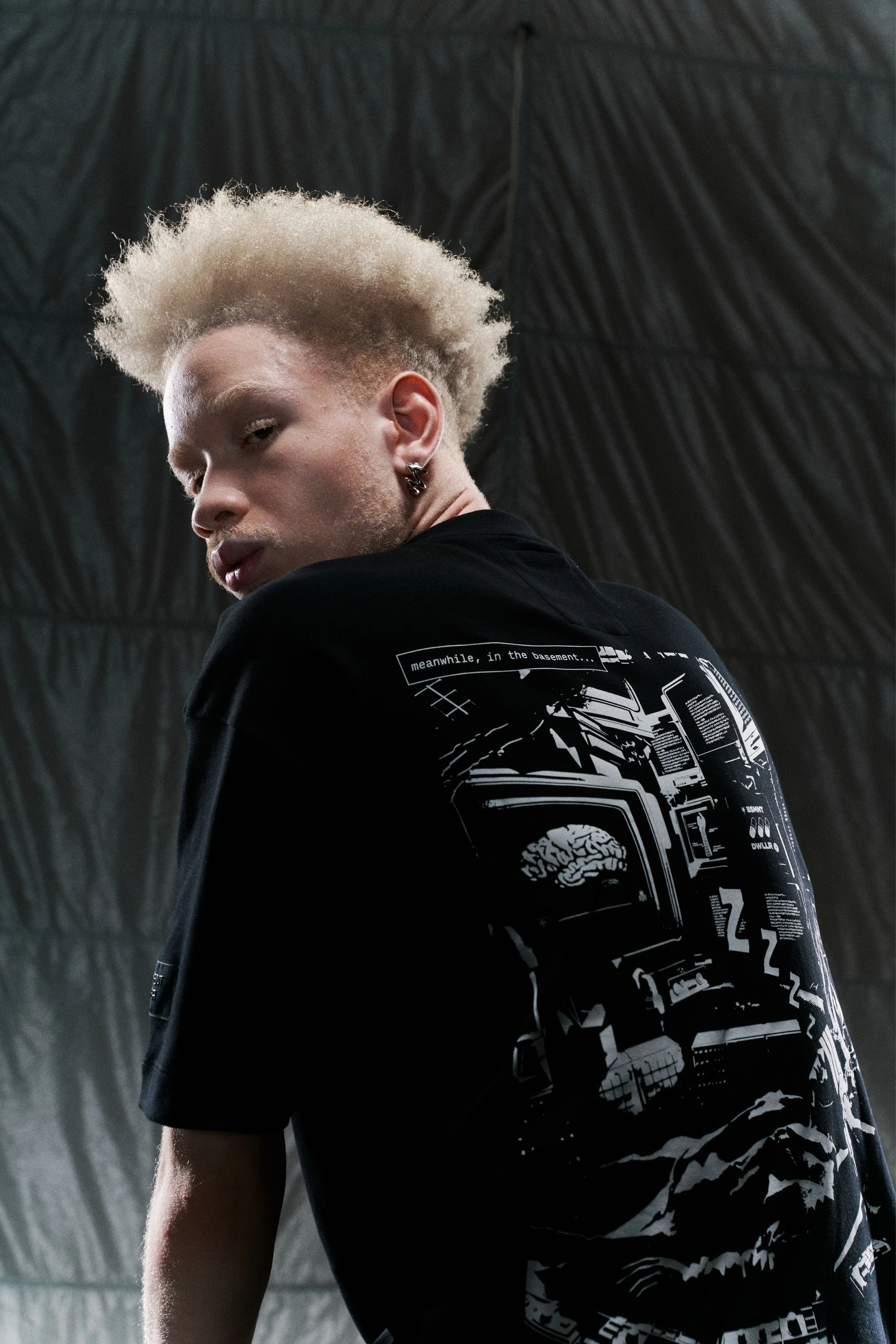 BASEMENT DWE//ER Short Sleeve T-Shirt Black - Image 7