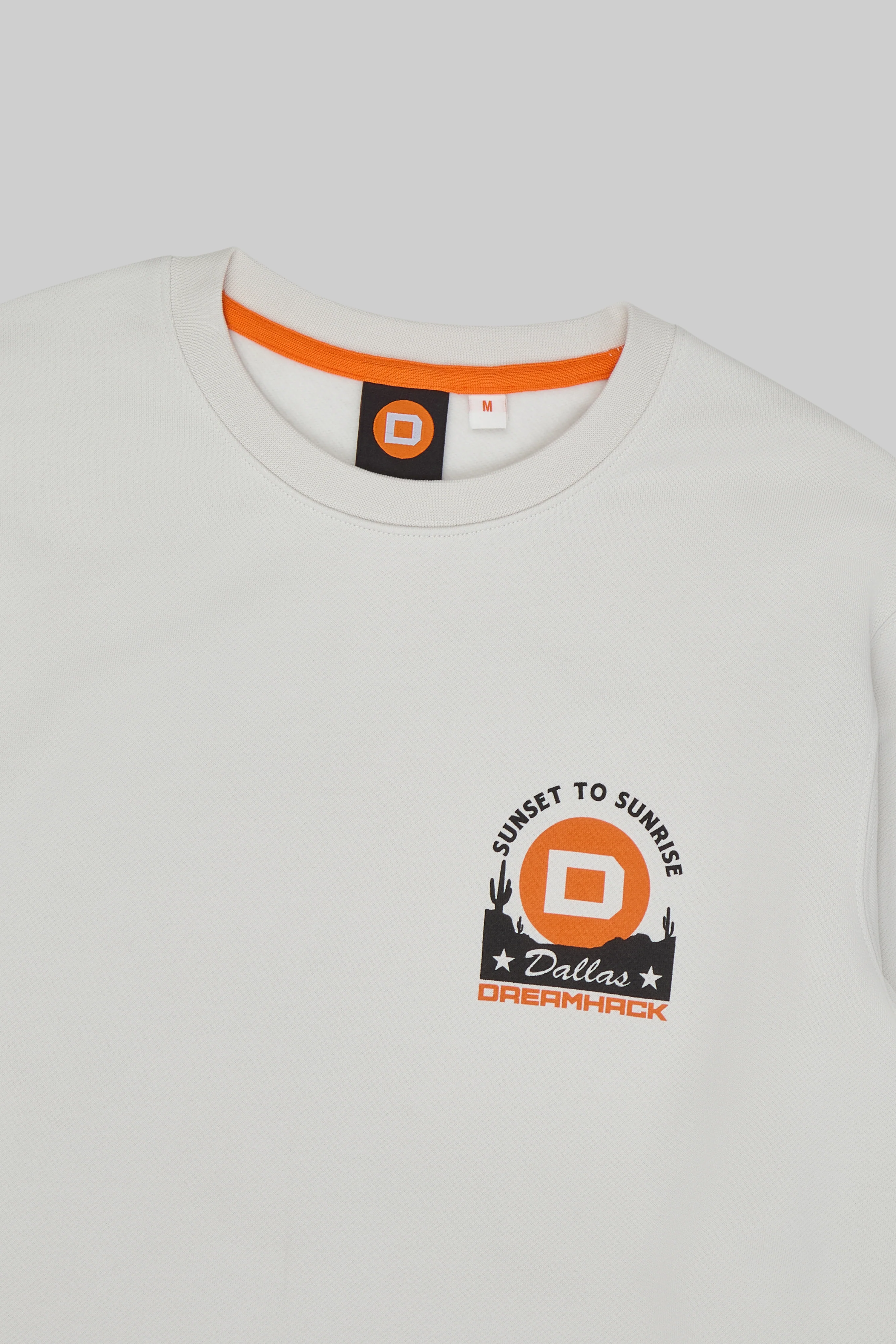 DreamHack Dallas 2025 Sunrise Sweatshirt Off White - Image 3