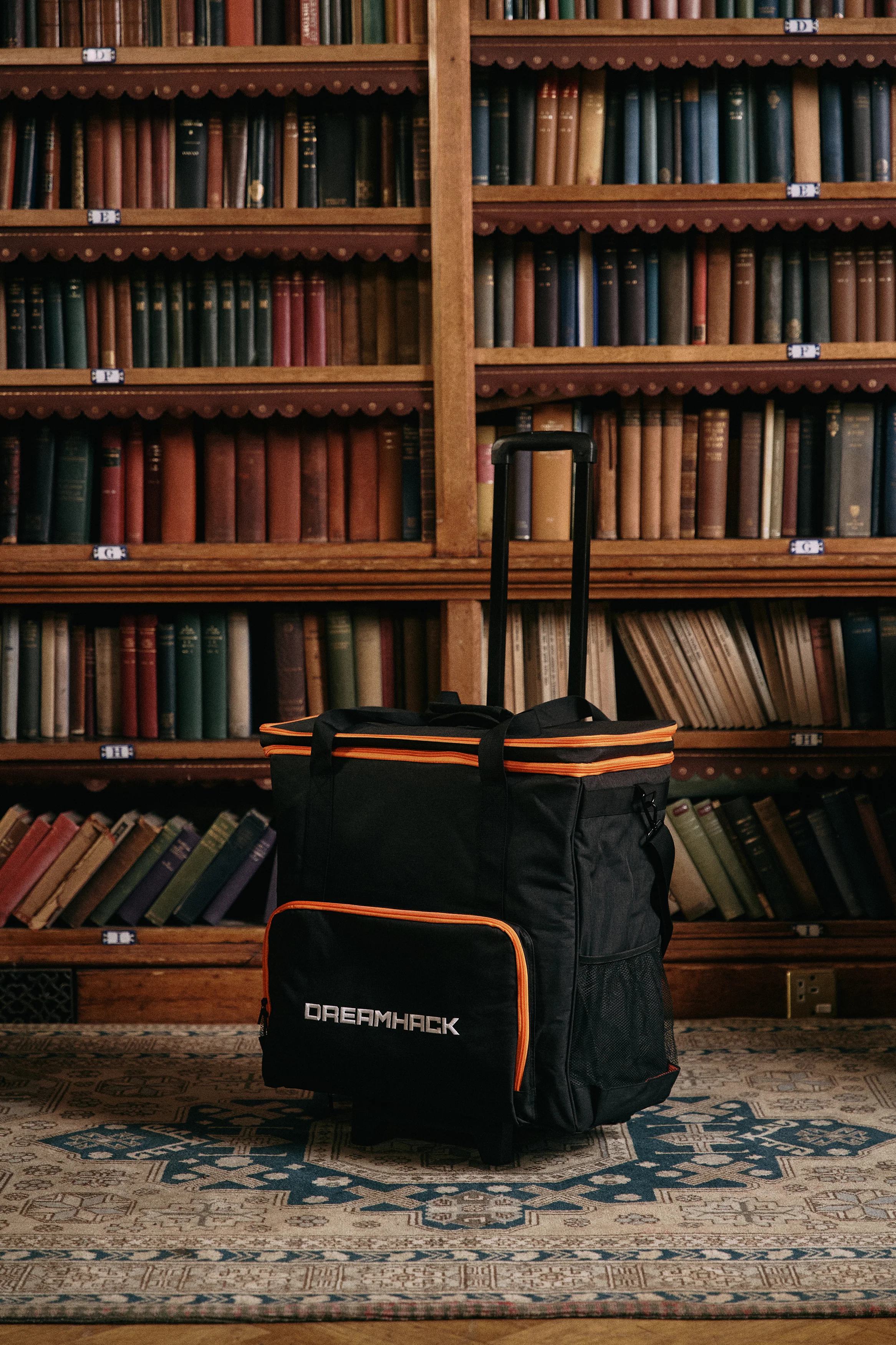 DreamHack Homecoming Desktop Carry Bag Black - Image 7