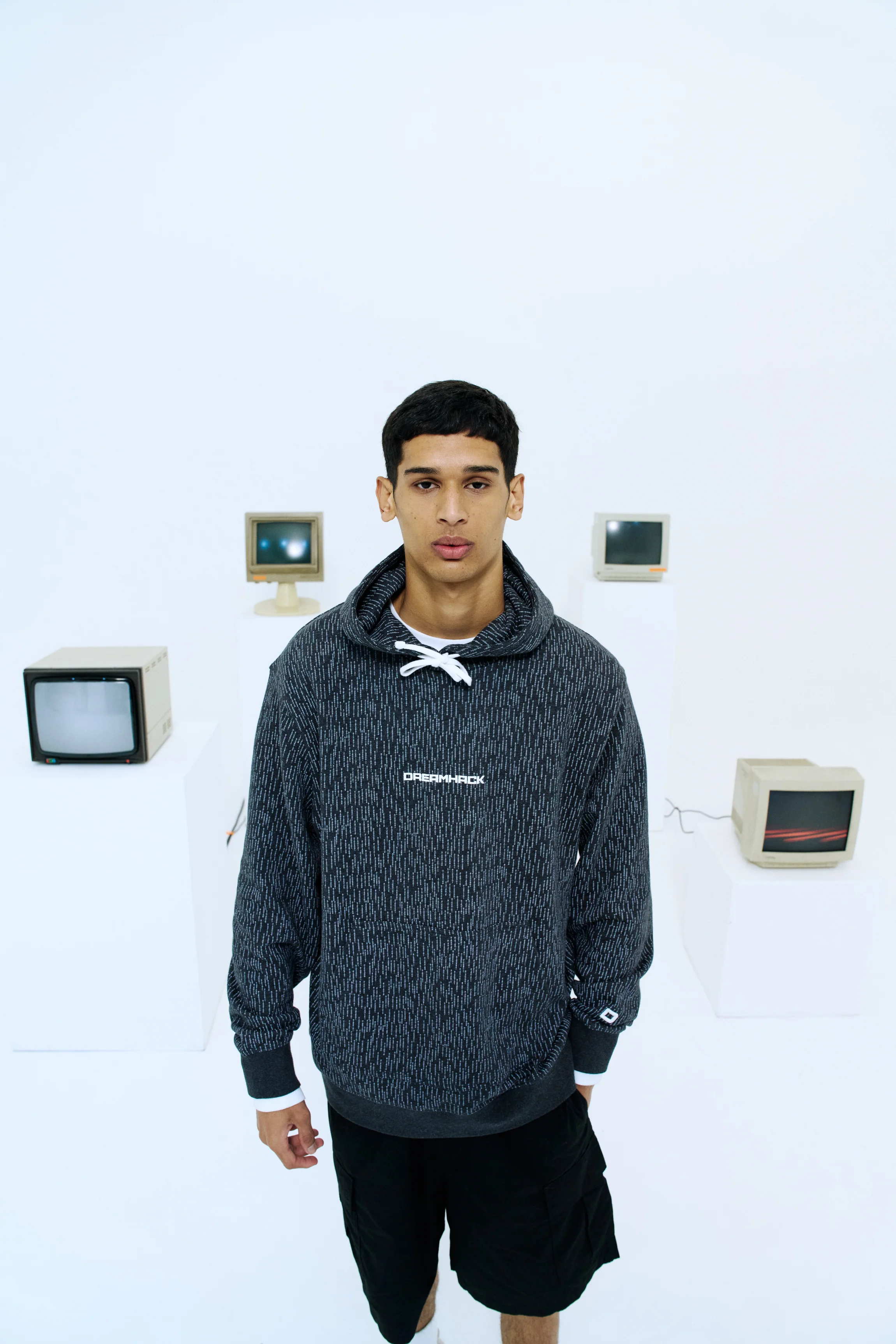 DreamHack Digital Frequency Pullover Hoodie Grey Marl - Image 2