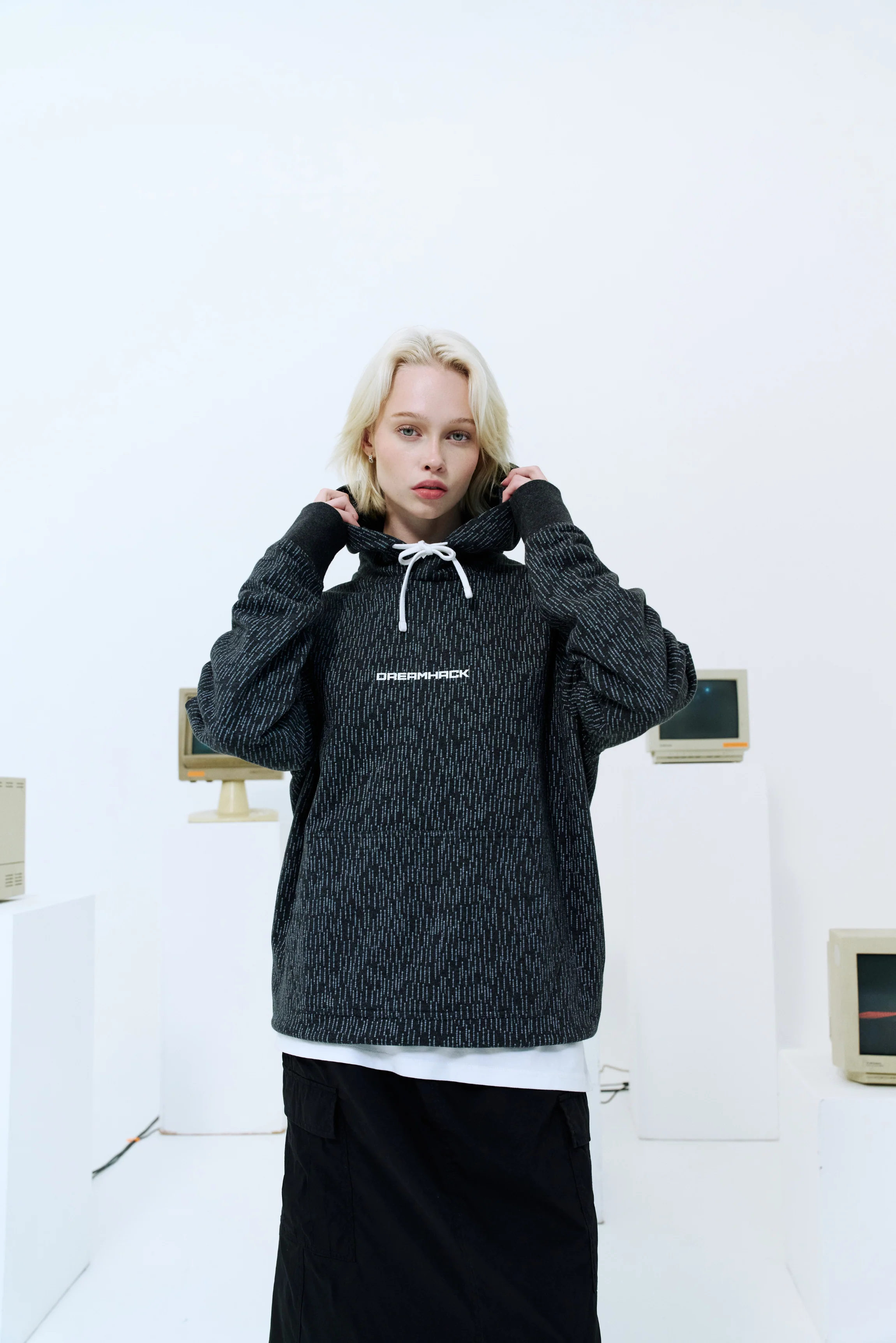 DreamHack Digital Frequency Pullover Hoodie Grey Marl - Image 4