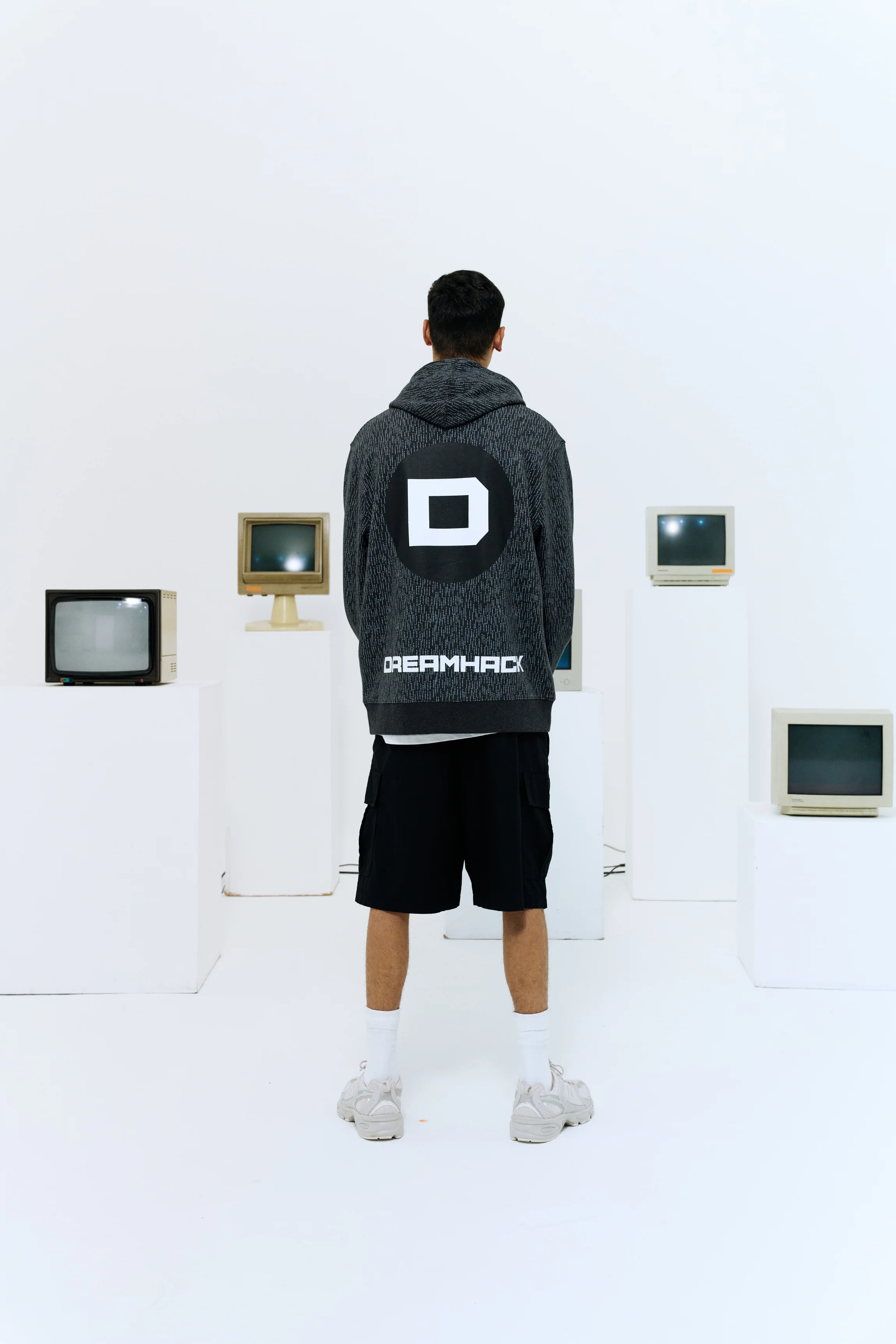 DreamHack Digital Frequency Pullover Hoodie Grey Marl - Image 8