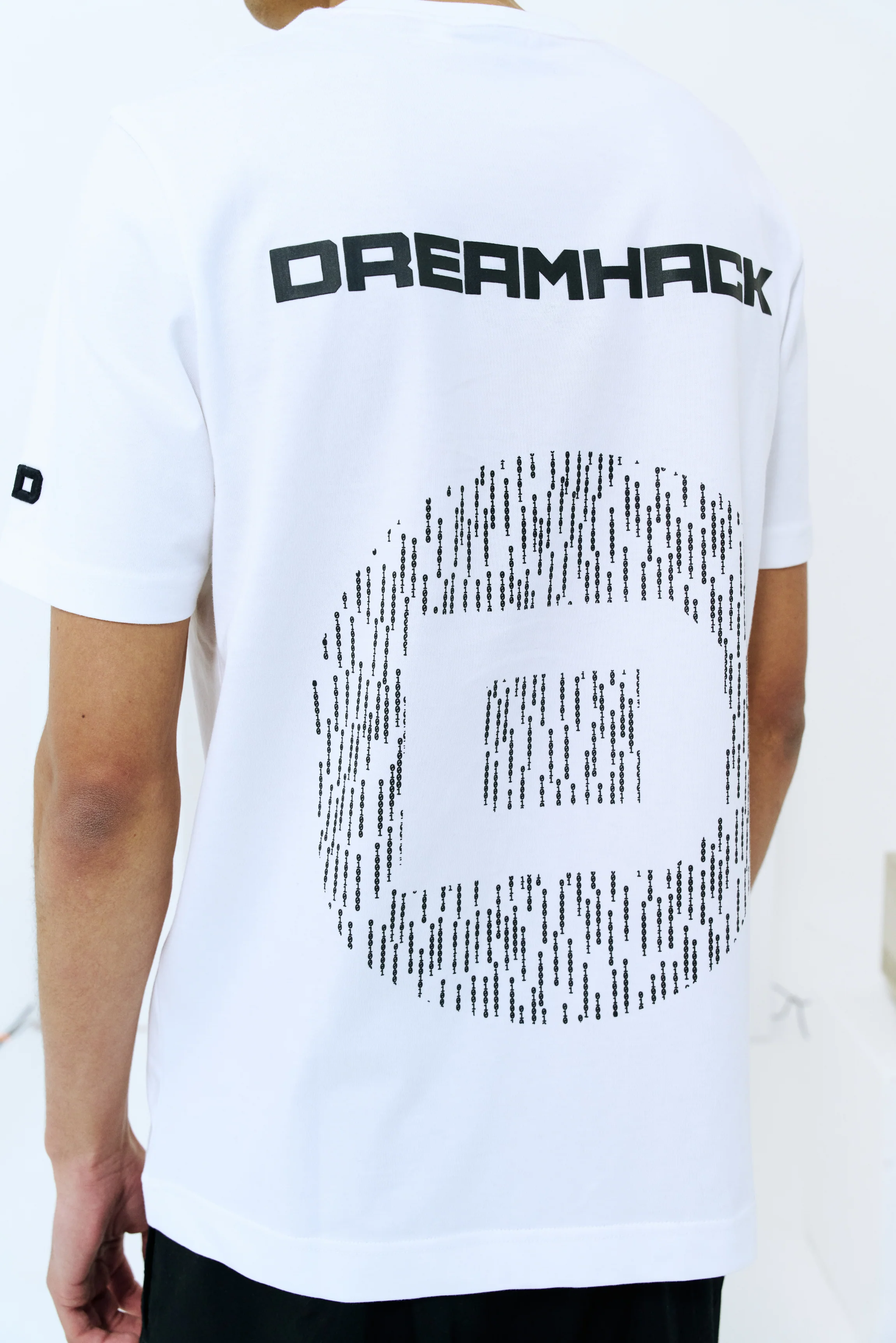 DreamHack Digital Frequency Short Sleeve T-Shirt White - Image 9