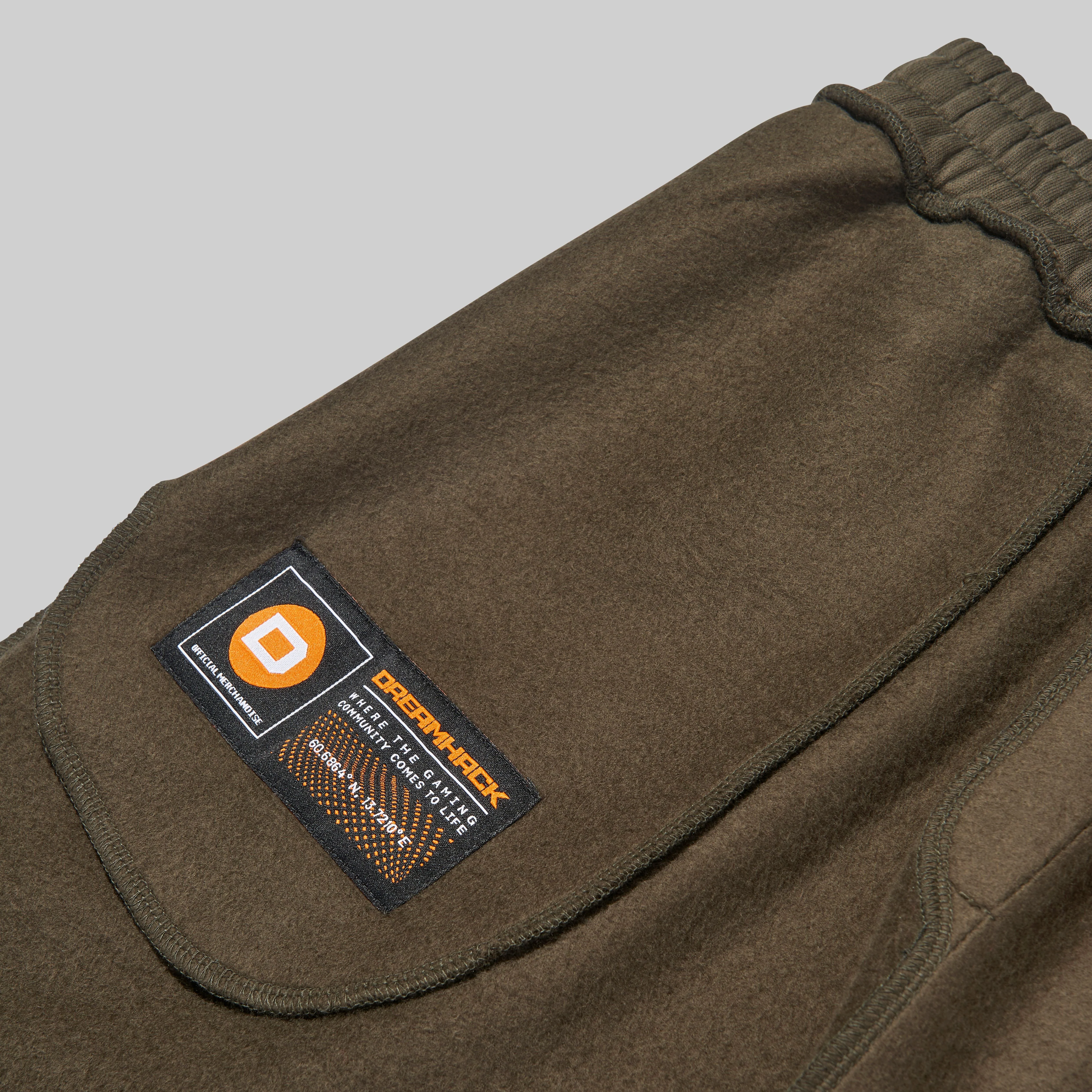 DreamHack Dreamers Sweatshorts Olive - Image 3