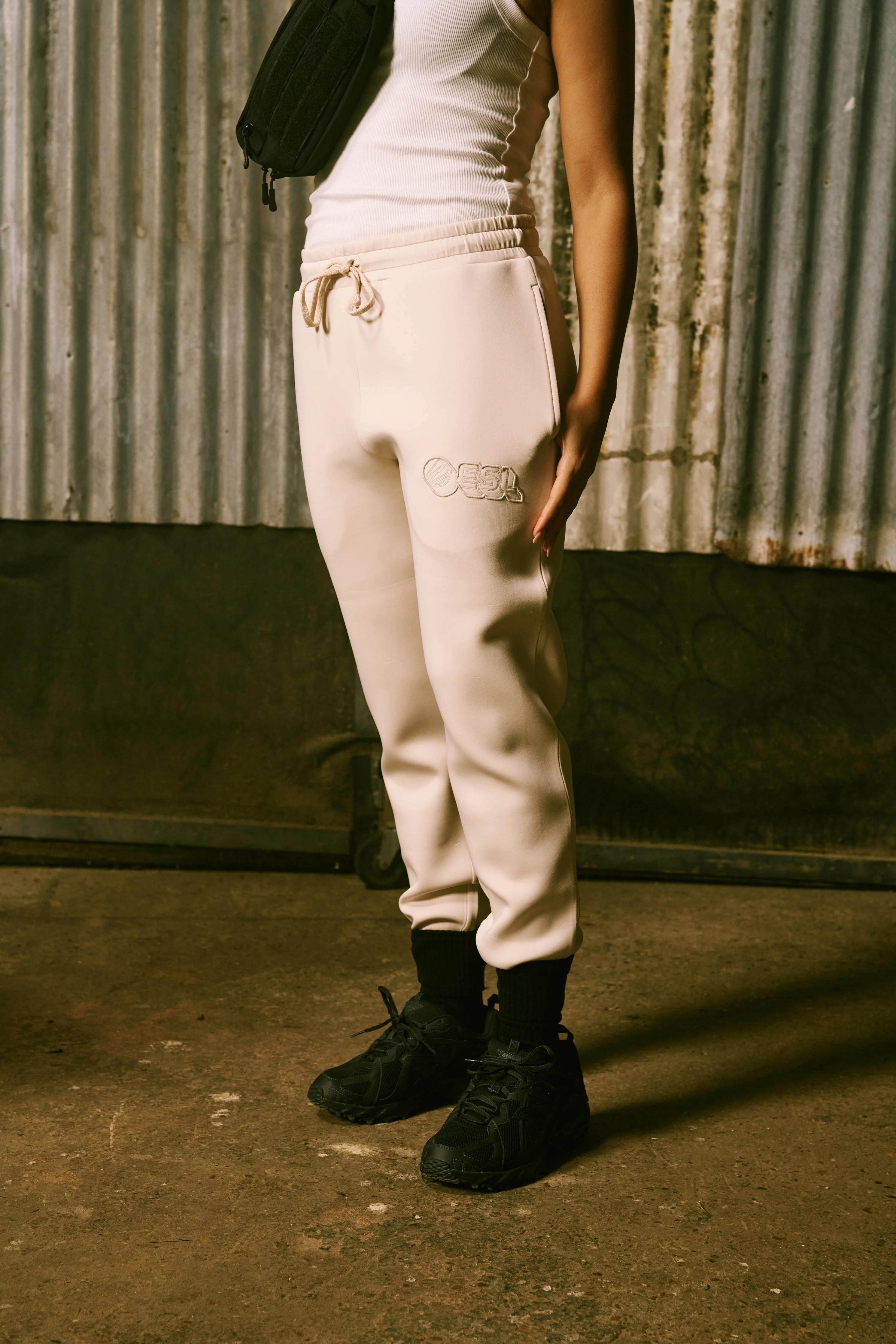 ESL Crosshairs Sweatpants Stone - Image 6