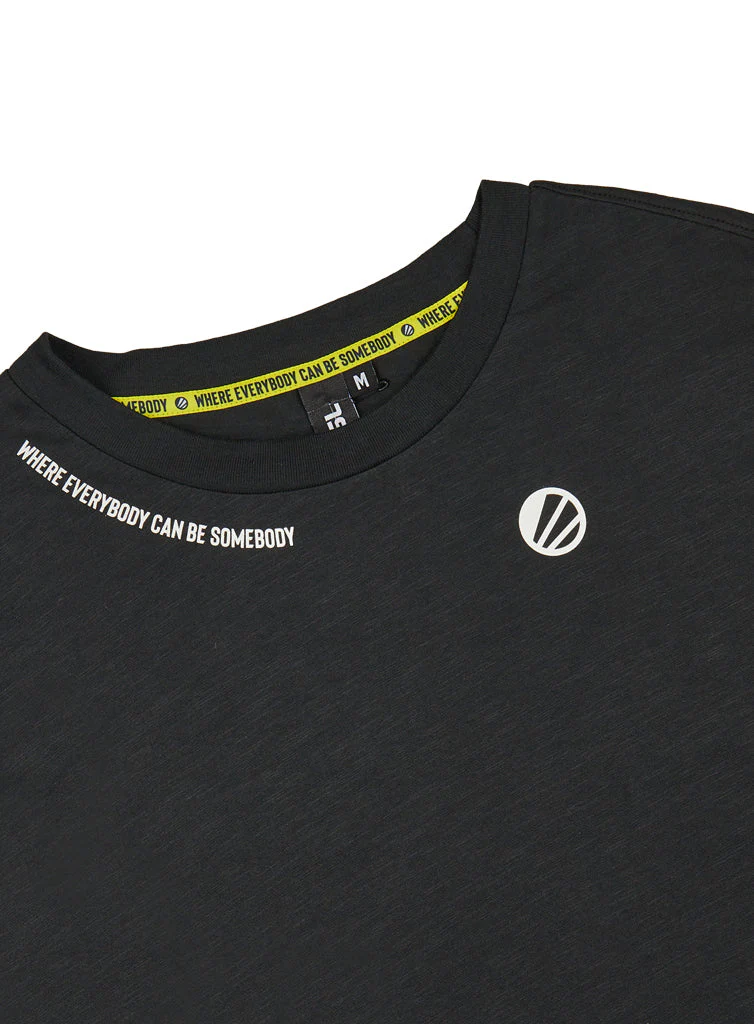 ESL Essentials Short Sleeve T-shirt Black - Image 9