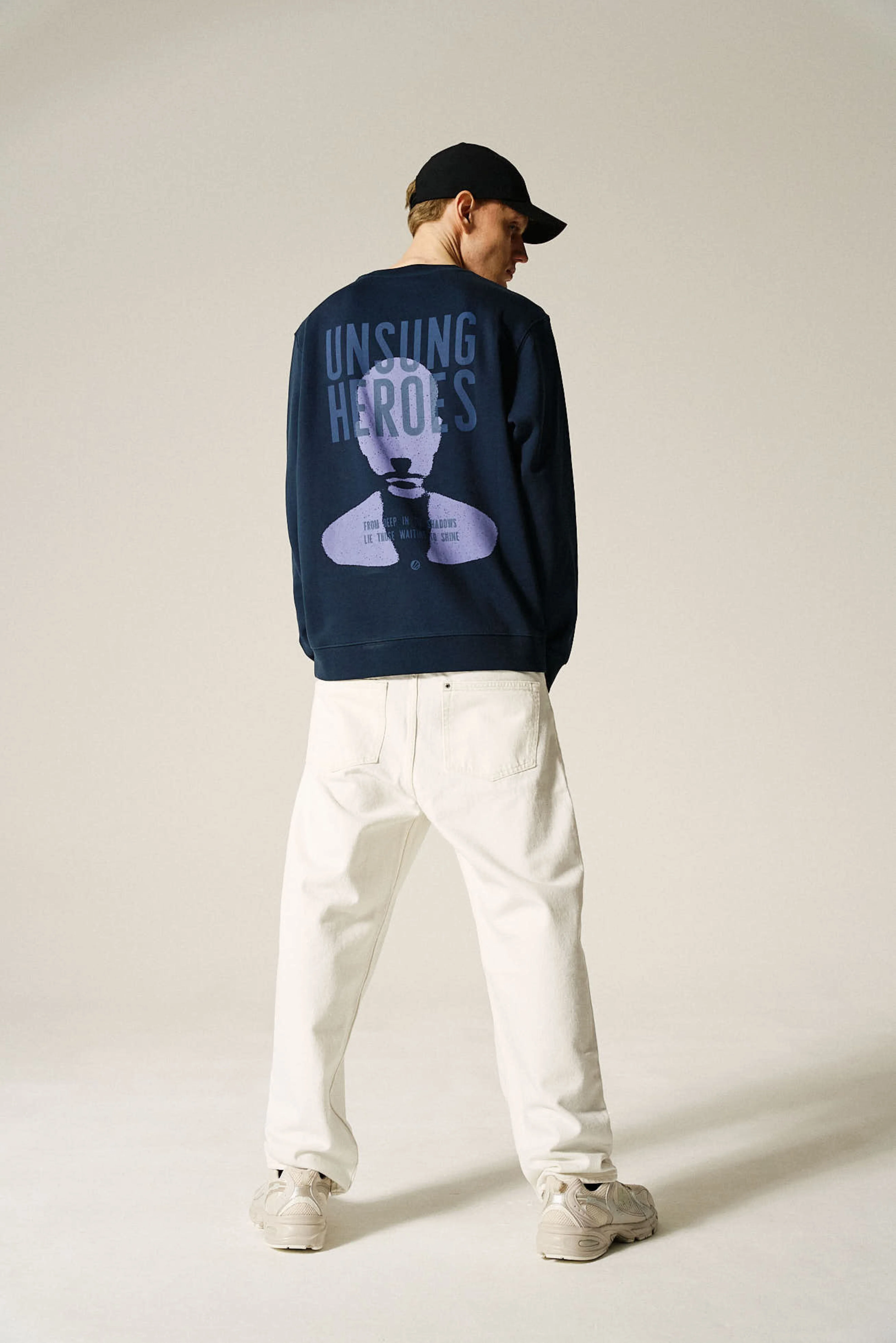 ESL Unsung Heroes Graphic Sweatshirt Ink - Image 8