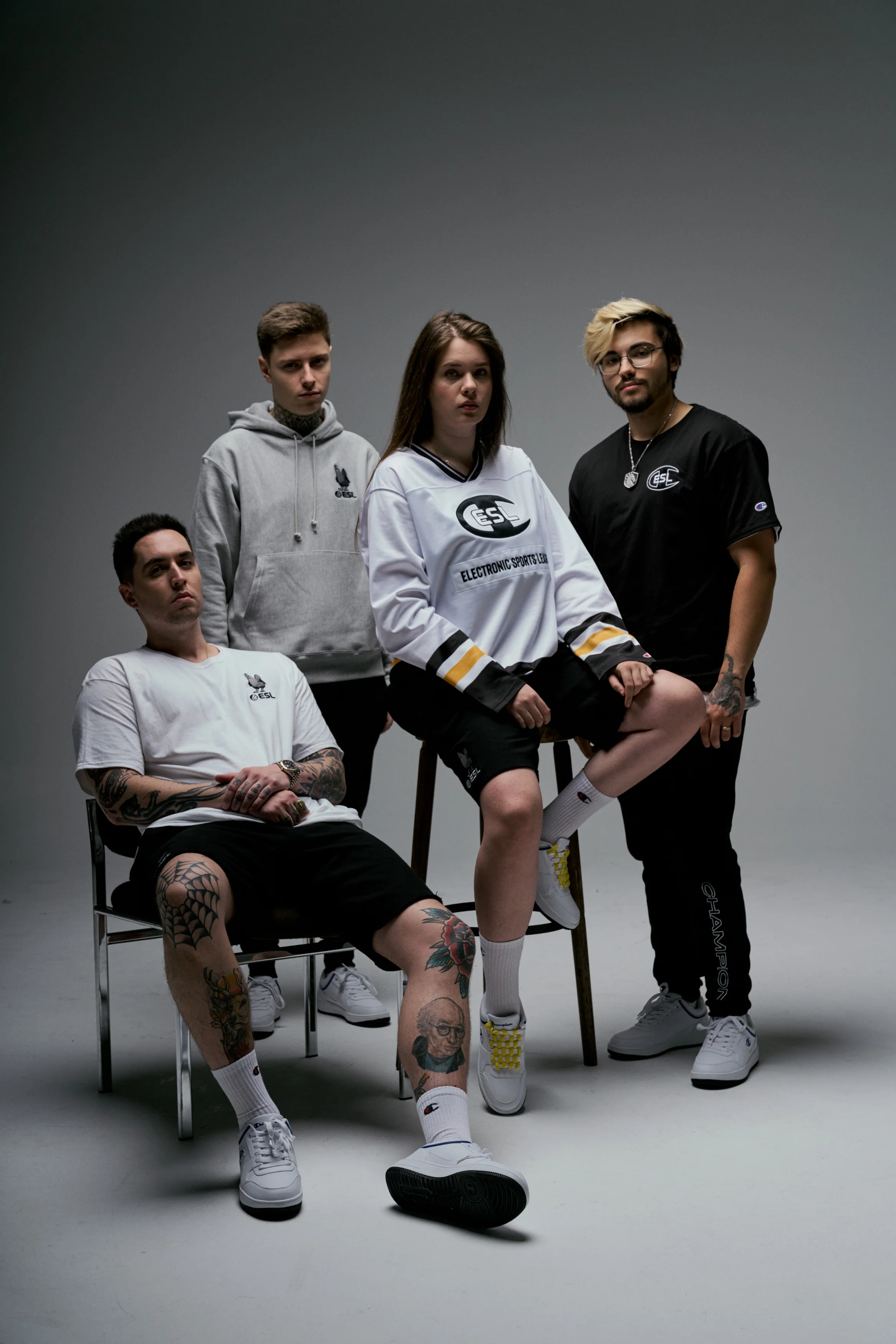 ESL x Champion Patch Sweatshorts Black - Image 5